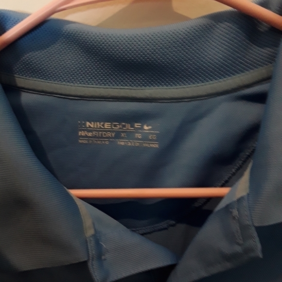 NIKE Pull Over - Picture 2 of 4